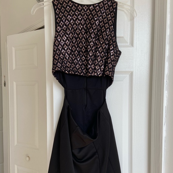 Black Two-Piece Dress - Picture 4 of 4